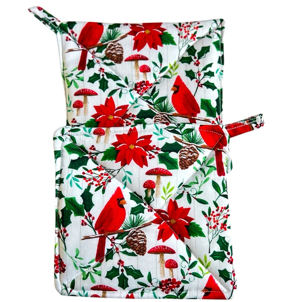 Hand Crafted Colorful Red Cardinals Themed Fabric Pot Holders or Hot Mats Trivet - Picture 5 of 10
